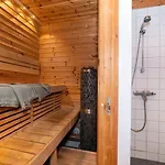 Ruka Snowcastle - Lovely Cottage, Great Location 公寓 *