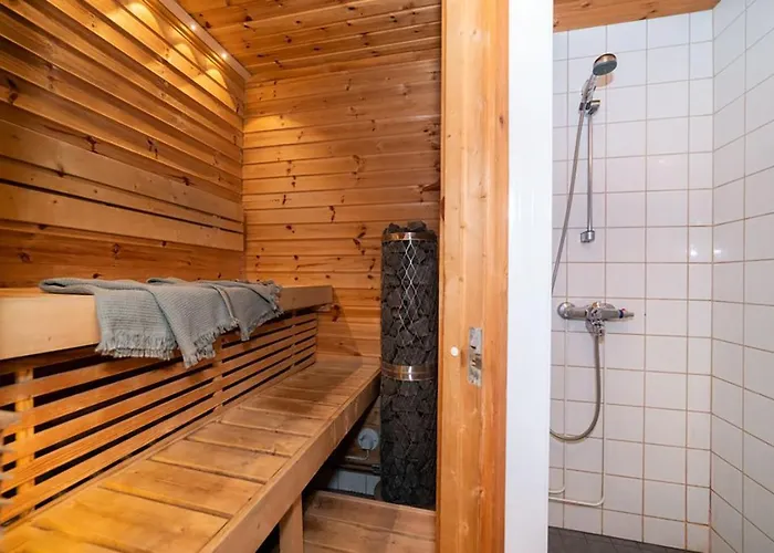 Ruka Snowcastle - Lovely Cottage, Great Location 아파트 *